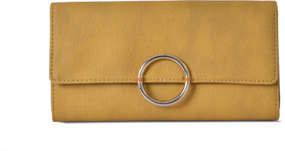 

Baggit Casual Green Clutch