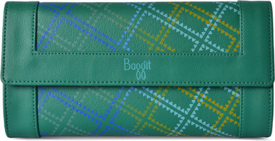 

Baggit Casual Green Clutch