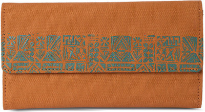 

Baggit Casual Brown Clutch