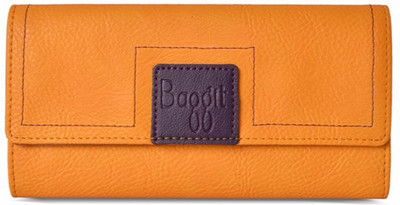 

Baggit Casual Yellow Clutch
