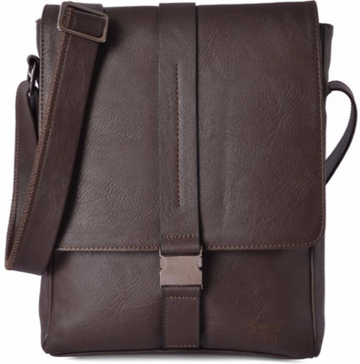 

Baggit Messenger Bag(Brown)
