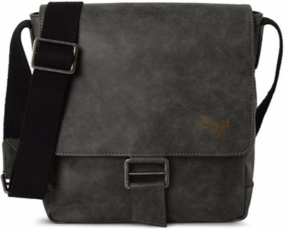

Baggit Messenger Bag(Grey)