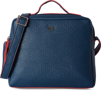 

Baggit 15 inch Laptop Messenger Bag(Blue)