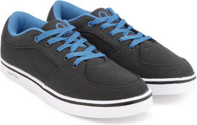 

United Colors of Benetton Sneakers For Men(Black, Blue, 901