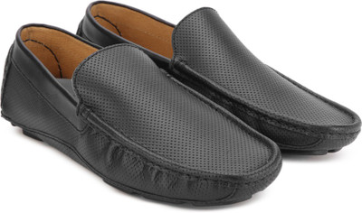 

United Colors of Benetton Loafers For Men(Black, 902