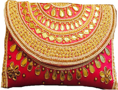 

CRAFTBAZAAR Party Pink Clutch