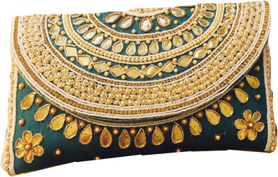 

CRAFTBAZAAR Party Green Clutch