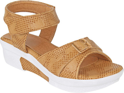 

Glitzy Galz Girls Velcro Wedges(Beige
