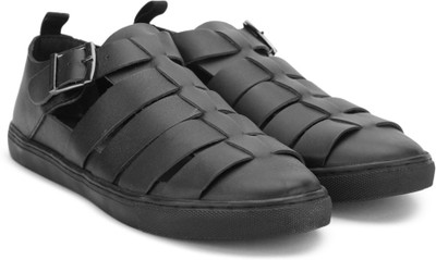 

United Colors of Benetton Men 902 Sports Sandals