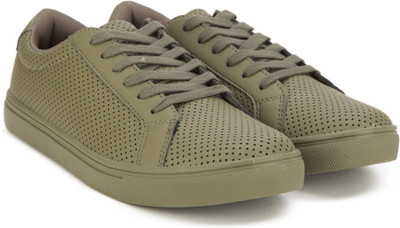 

United Colors of Benetton Sneakers For Men(Olive, 903