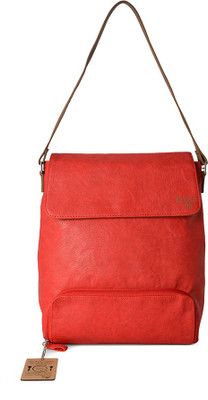 

Baggit L Tryst Y G Forestdew Red (Red) M 3 L Backpack(Red)