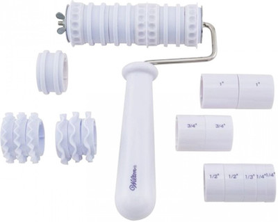 

wilton Ribbon and Embosser Set Cookie Cutter(Pack of 25)
