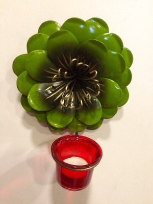 

Shivay Arts Flower Wall Hanging Tealight Candle Holder Iron 1 - Cup Tealight Holder(Green, Pack of 1)