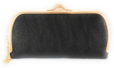 

Iios Party Black Clutch