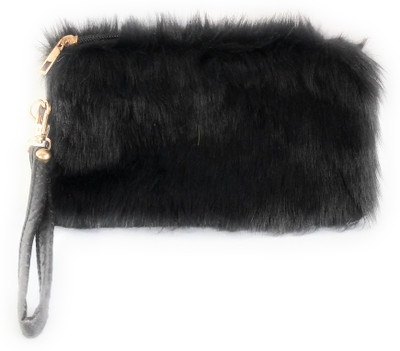 

Iios Casual Black Clutch