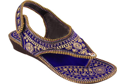 

Shopping Station Women Blue Flats