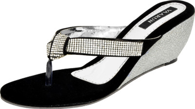 

Vaarun Women Black Casual