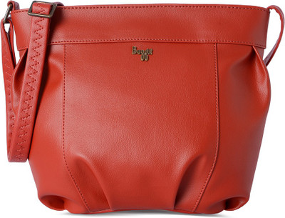

Baggit Women Casual Tan Leatherette Sling Bag