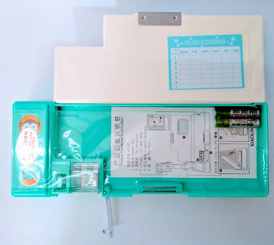 

Must Visit 1 OWL CHARACTER Art Plastic Pencil Boxes(Set of 1, Green)