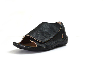 

DERA Men BLACK Sandals