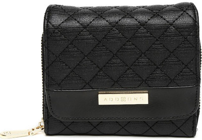

Addons Casual Black Clutch