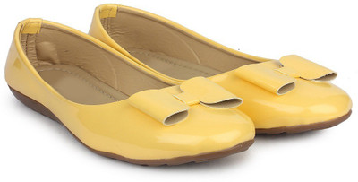 

Do Bhai Women Yellow Bellies