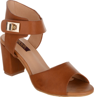 

Shuz Touch Women TAN Heels