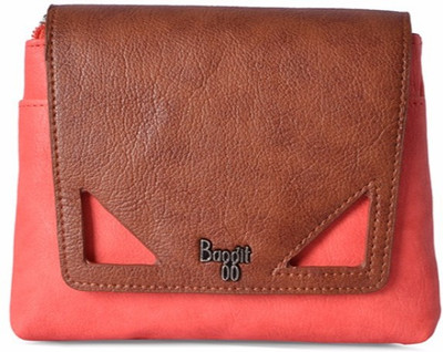 

Baggit Casual Pink Clutch