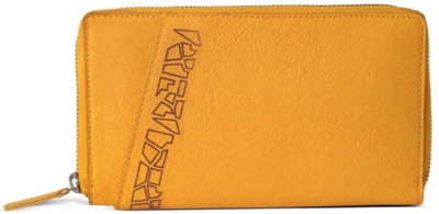 

Baggit Casual Yellow Clutch