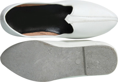 

Johnnie Boy White Jalsa Jutis For Men(White