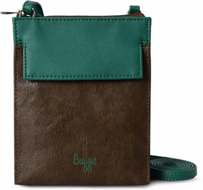 

Baggit Women Casual Brown PU Sling Bag