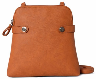 

Baggit Women Casual Brown PU Sling Bag