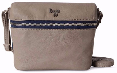 

Baggit Women Casual Beige PU Sling Bag