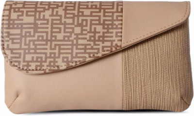 

Baggit Casual Beige Clutch