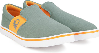 

United Colors of Benetton Sneakers For Men(Green, Orange, 905