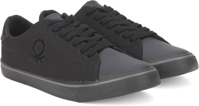 

United Colors of Benetton Sneakers For Men(Black, 903