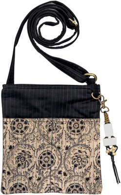 

Kalamkari Women Casual Black Cotton Sling Bag