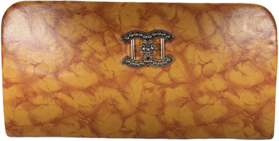 

Bizarre Vogue Party Tan Clutch