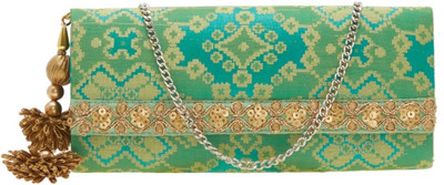 

Tarusa Casual Green Clutch