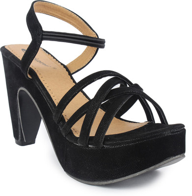 

Digni Women Black Heels