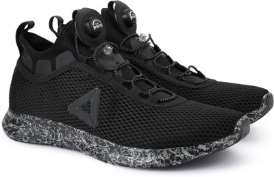 

REEBOK PUMP PLUS NIGHT Running Shoes For Men(Black, Black/silver/white