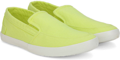 

United Colors of Benetton Sneakers For Men(Green, 904