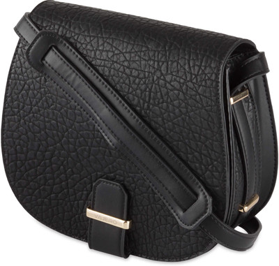 

VAJERO Black Textured Sling Bag for Women Sling Bag(Black, 3 L)