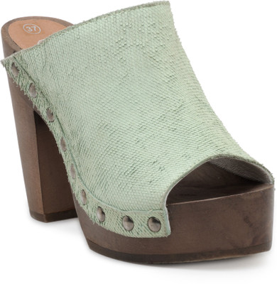 

iLO Women Green Sandals