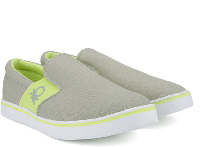 

United Colors of Benetton Sneakers For Men(Grey, 904