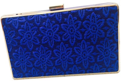 

CRAFTBAZAAR Party Blue Clutch