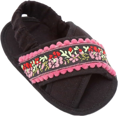 

Dchica Girls Slip-on Peep Toes(Black