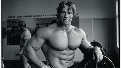 

arnold schwarzenegger bodybuilding POSTER HD Wallpaper Background Fine Art Paper ON 24X36 Photographic Paper(36 inch X 24 inch, Rolled)