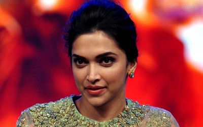 

Deepika Padukone pretty face FINE ART PAPER HD WALLPAPER POSTER Fine Art Print(19 inch X 13 inch, Rolled)