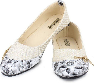 

Moonwalk Bellies For Women(Multicolor, Black